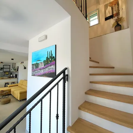 Casa Iria Villa *