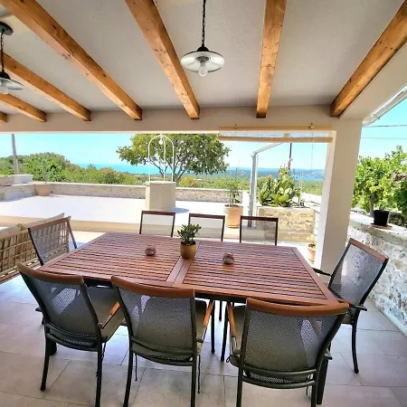 Villa Casa Iria Viskovici